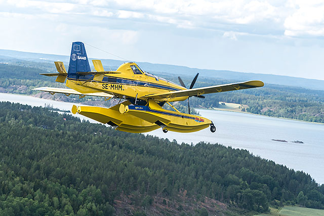 AT-802F FireBoss flying over Sweden.